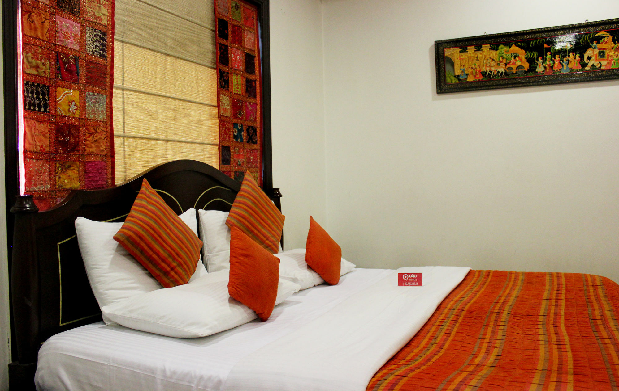 Oyo Premium Rajouri Garden Janta Market New Delhi Exterior photo